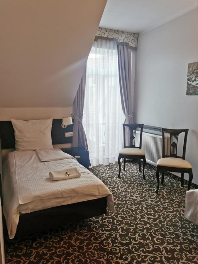 Hotel Grodzisko 그로지스크 마조비에츠키 외부 사진